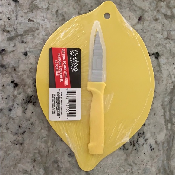 Cutting Board With Knife Red Set of 3 - Picture 2 of 3